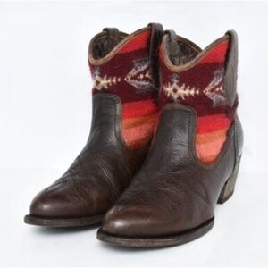 Ariat Pendleton Ankle Boots Size 8.5